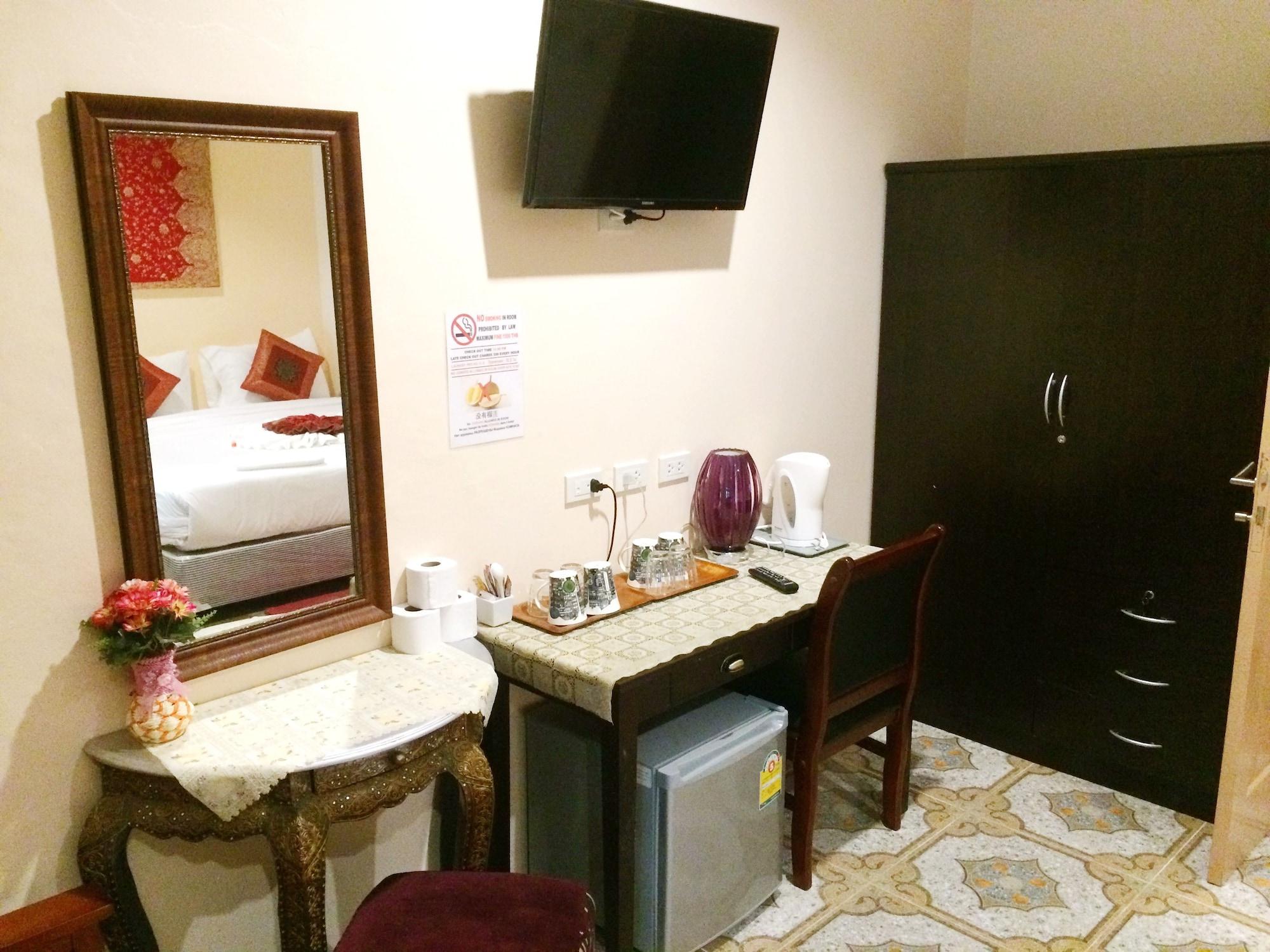 Goldsea Beach Patong Экстерьер фото