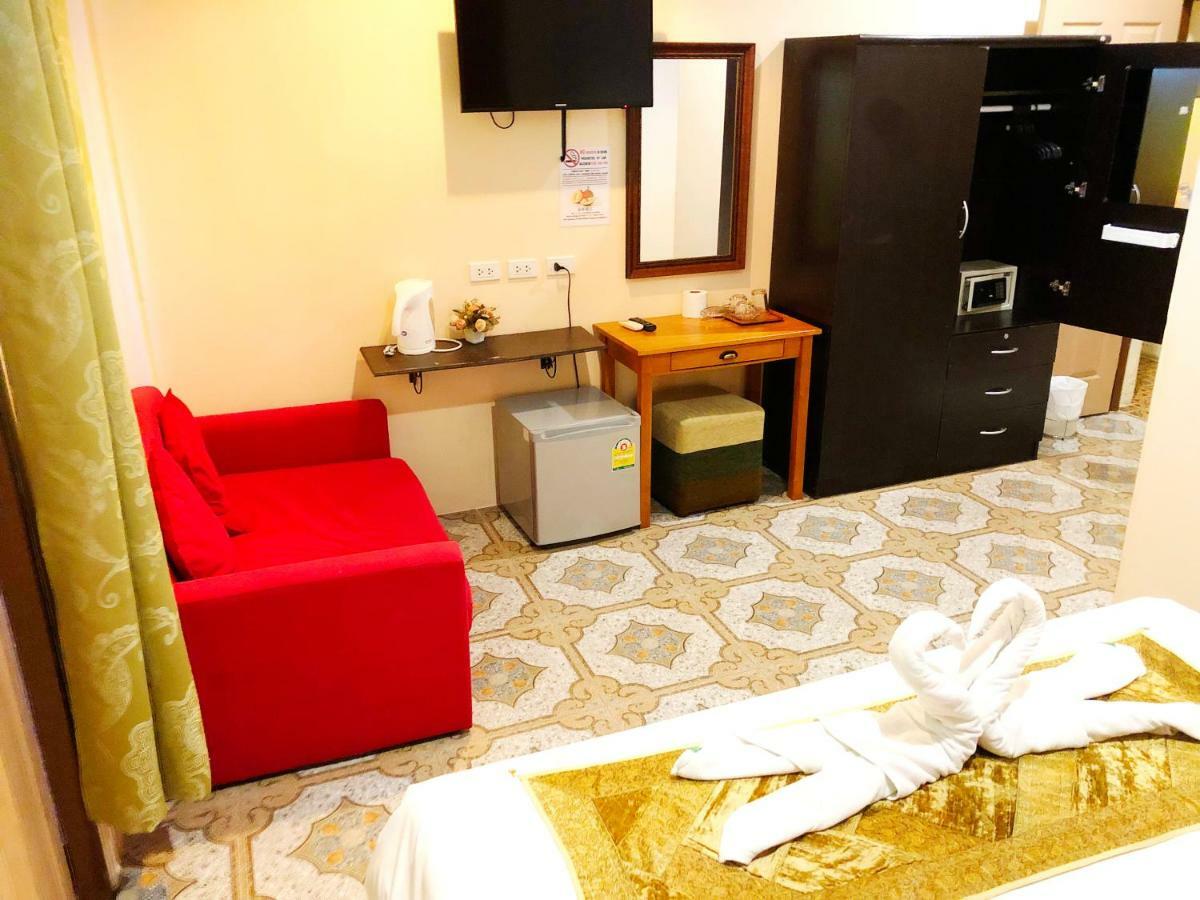Goldsea Beach Patong Экстерьер фото